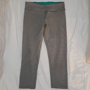 American Eagle yoga pants